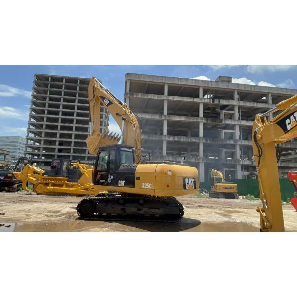 Used CAT 325CL Excavator 45K Lbs Operating Weight 1.3 Yd3 Bucket