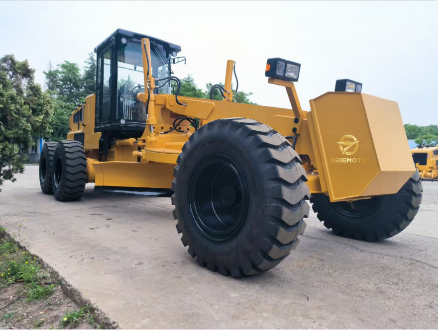 PY165C 125kw Motor Grader 3660mm Blade with Cummins Engine Sale to Near Holland