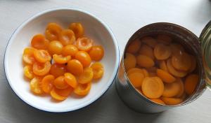 Wholesale A9 Canned Apricots Halves In Heavy Syrup Canned Fruits From China from china suppliers