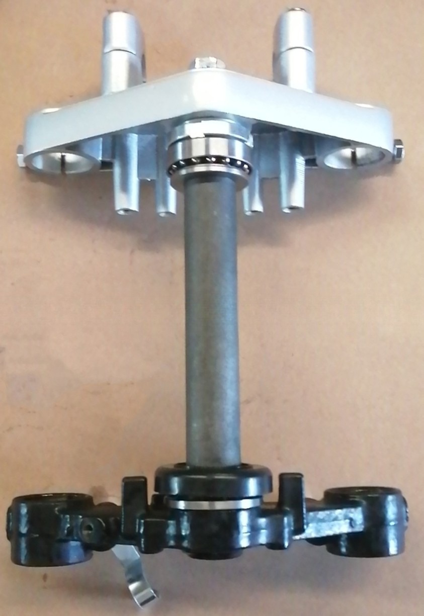Steering Stem Comp. Fission Gn125 Xt-011 Suzuki Gn