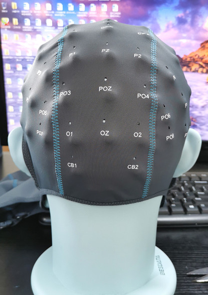 EEG Long term monitoring High density Sintered Ag/Cl Electrode cap with customized channel and scheme