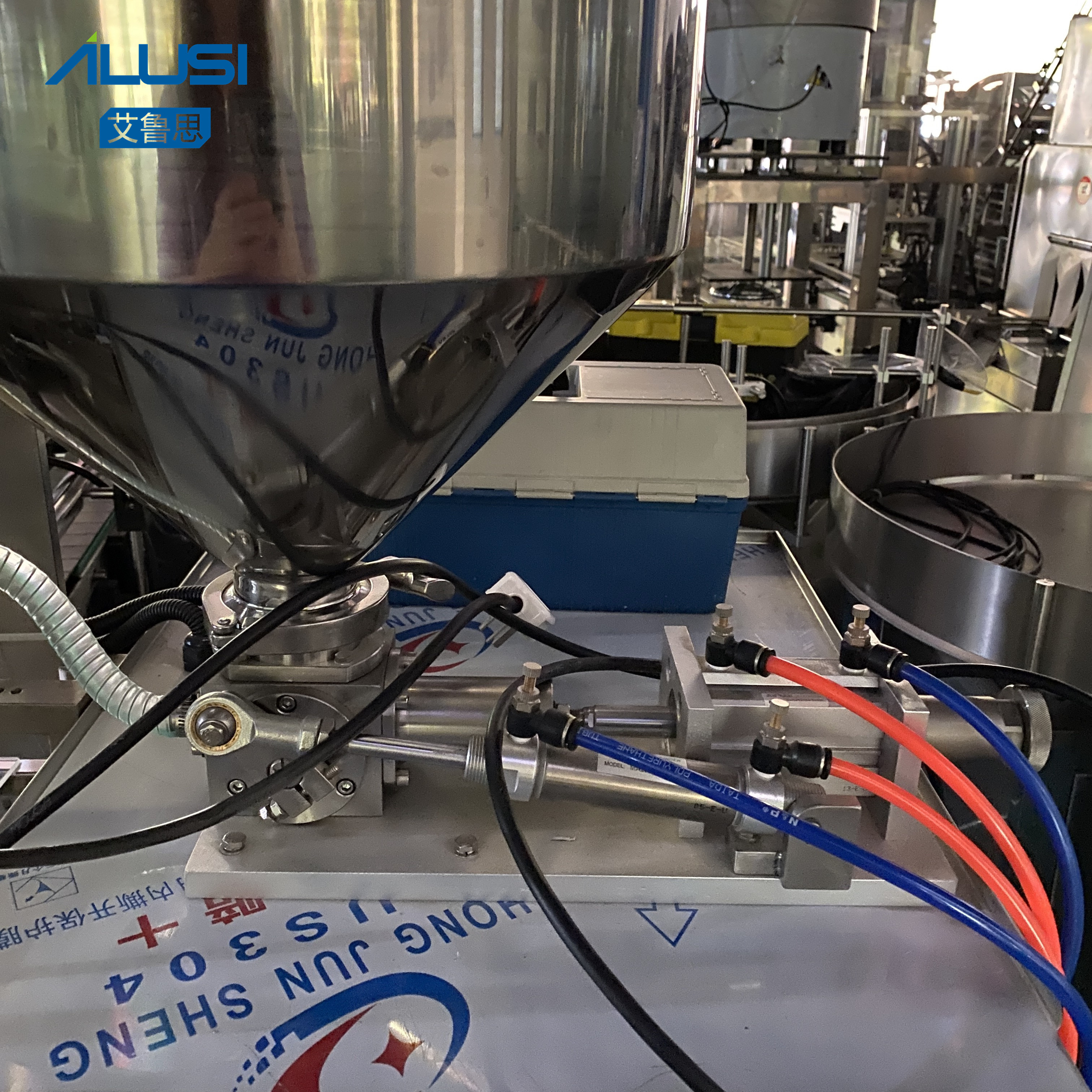Four Sides Shampoo Ketchup Juice Honey Liquid Sachet Filling Machine Automatic