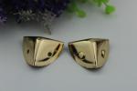 Guangzhou manufacturer decorative light gold 45*22 mm metal bag corner for