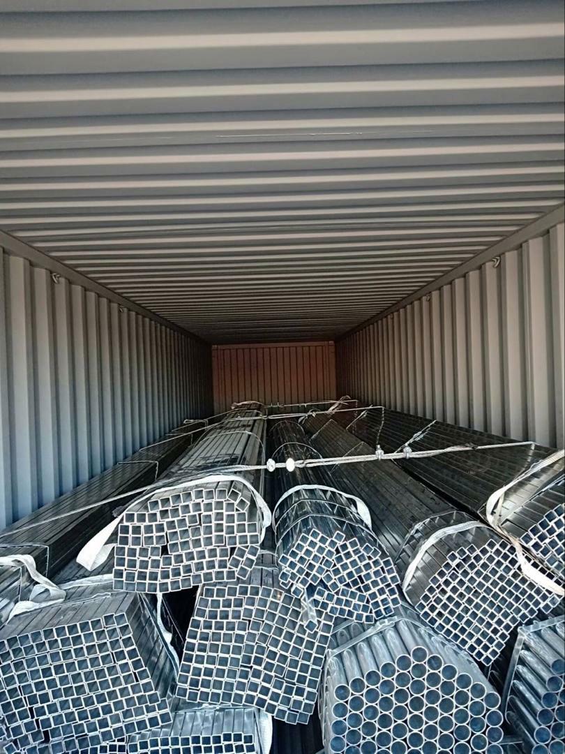 2.5-4.5mm Round Galvanized Steel GI Pipe Hot Dipped Zinc Coated and Invoiced by Actual Weight for Industry