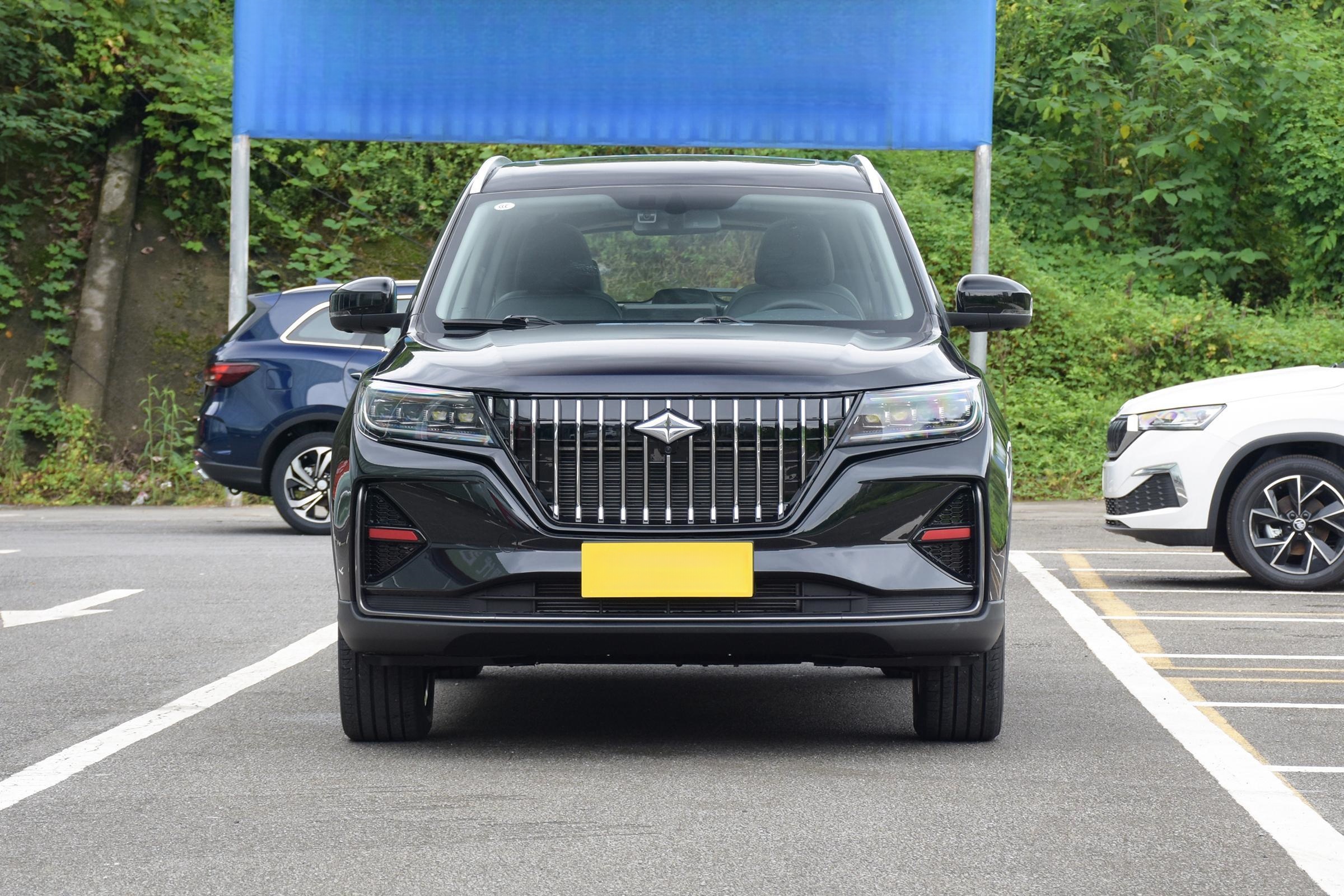 Affordable 2021 Baic Ruixiang X5 SUV Gasoline 1.5T MT 156hp FWD LHD Car Engine Model 1.5T 156hp L4