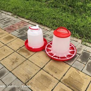 Wholesale Standard Cylinder Plastic Chicken Feeder No Waste from china suppliers