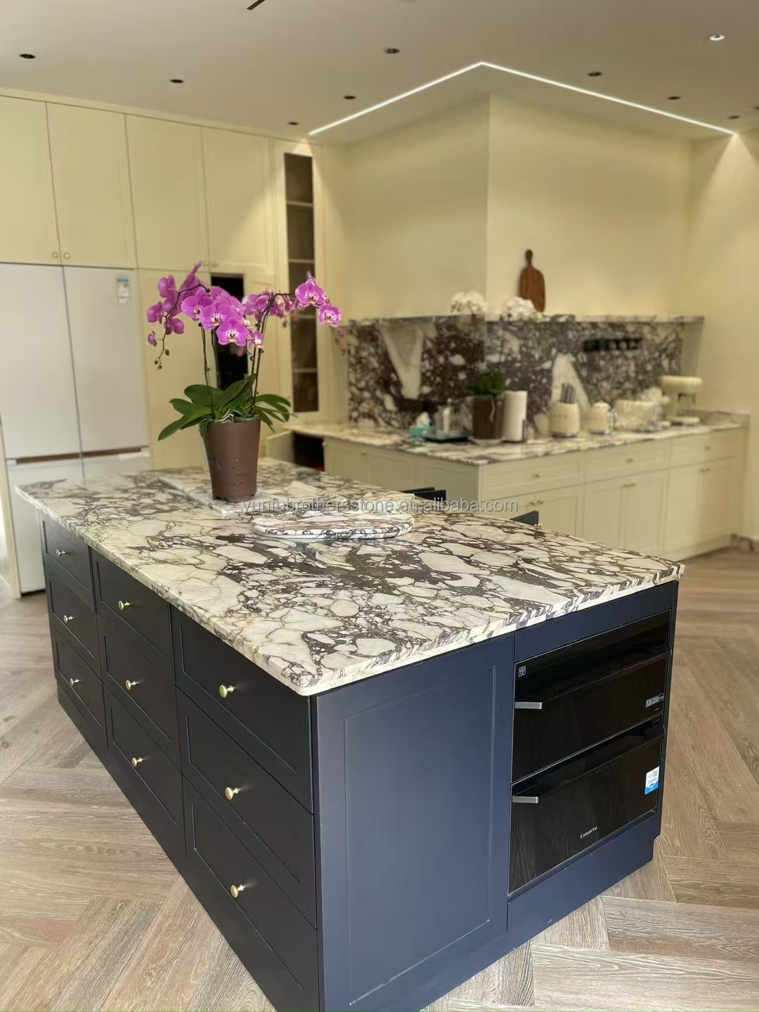 Modern Purple Calacatta Viola Marble Slabs for Villa Kitchen Countertops in Hotel