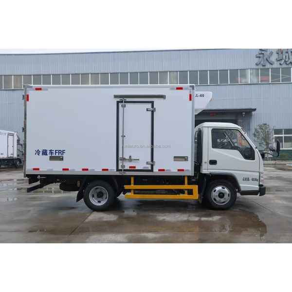 JMC 4X2 Refrigerated Truck Freezer Truck Refrigerator Truck