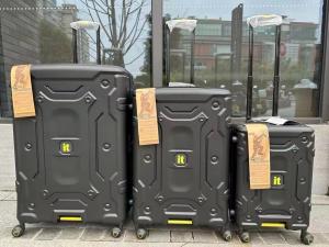 Wholesale New Design Manufacturers Aluminum Frame Spinner Wheels Suitcase Bag Trolley Bags Luggage from china suppliers
