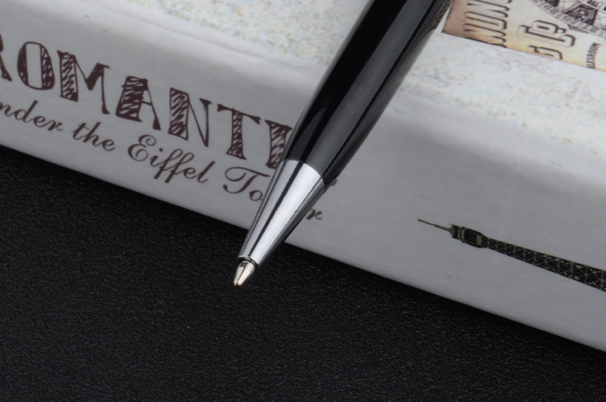 Sophisticated Executive Gift Custom Logo Rose Gold Ballpoint Pen for Professionals