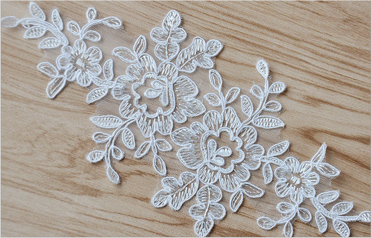 Garment Accessories Embroidery Lace Applique with Cord Ivory Color