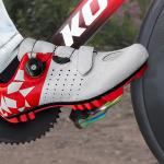 KOOTU Colorful Clipless Pedals Road Bike Pedals SPD Lock Pedals
