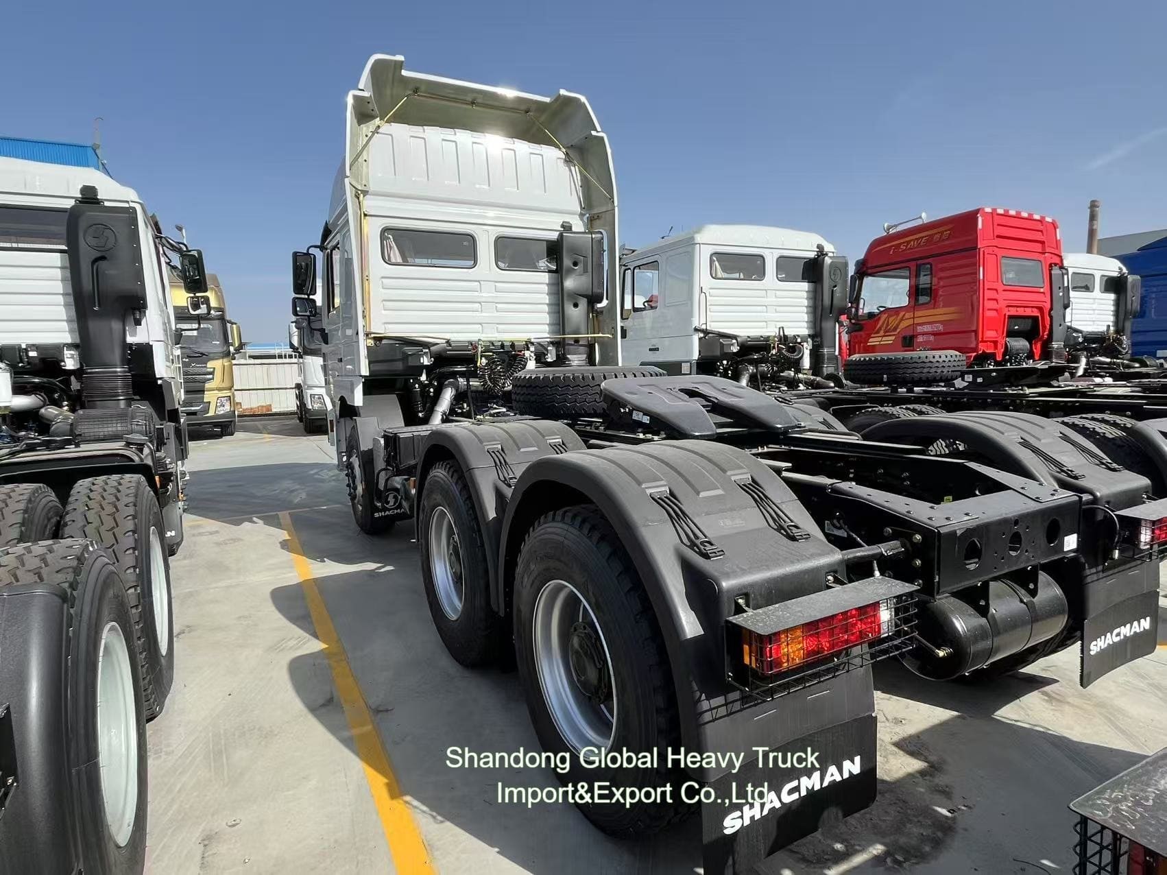 SINOTRUK New TX SITRAK Heavy Duty Truck HOWO 4X2 6X4 25T 40T Tractor Truck 430hp 480hp