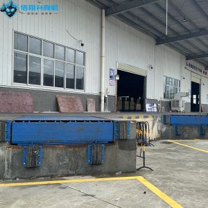 Warehouse Loading Dock Leveler 6T Container Loading Platform