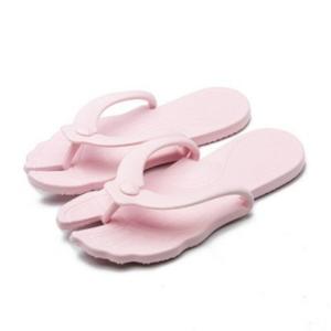 Wholesale PVC Lightweight Foldable Flip Flops Wear Resistant Easy To Deform SW191004 from china suppliers