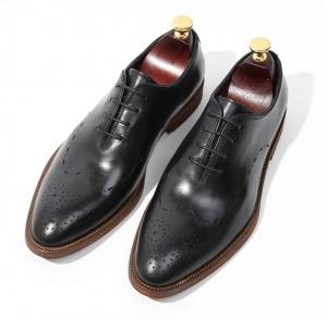China Handmade Patent Wedding Mens Leather Dress Shoes Oxfords Style With Black Striped on sale