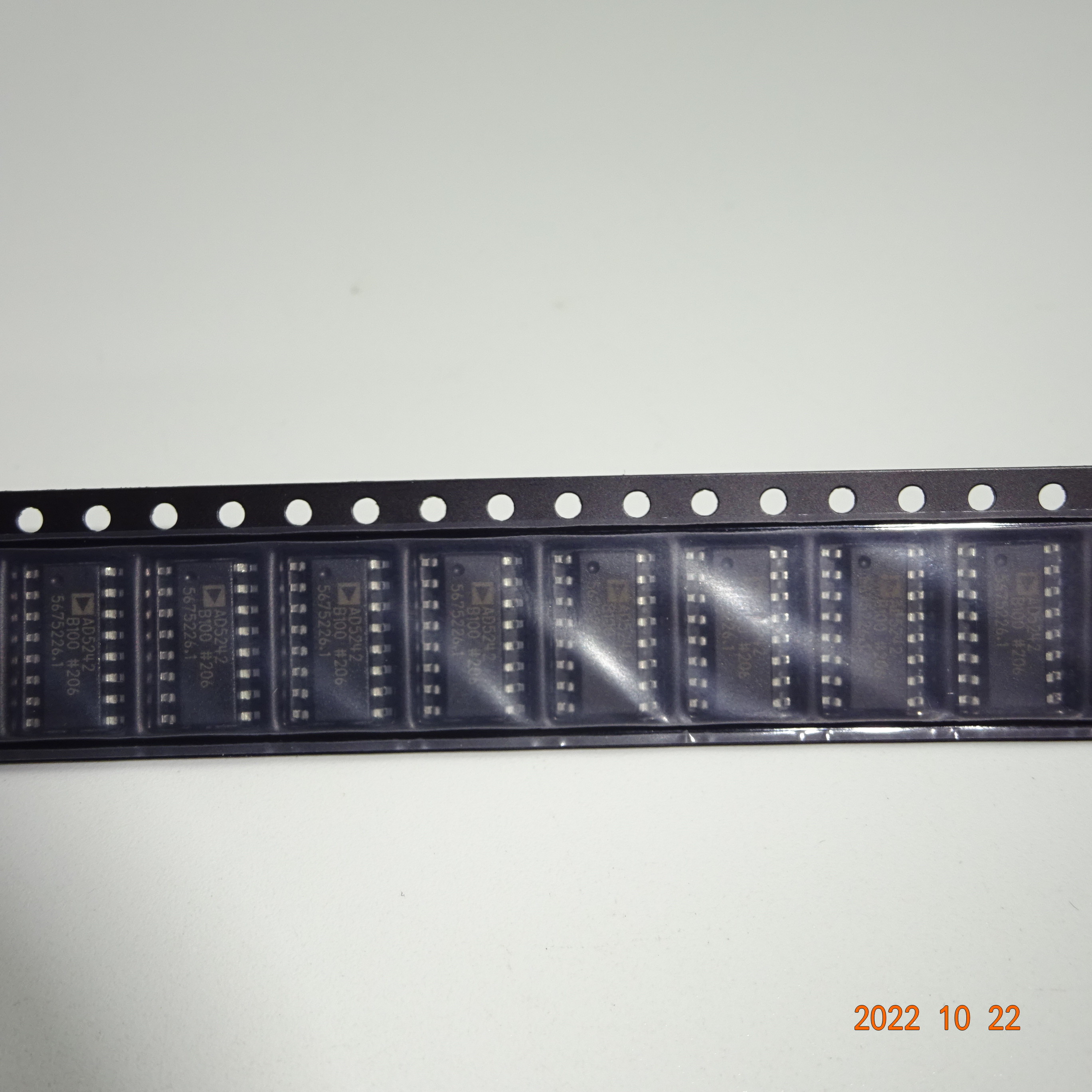 OEM Integrated Circuit Chip AD5242BRZ100-REEL7 100kOhms