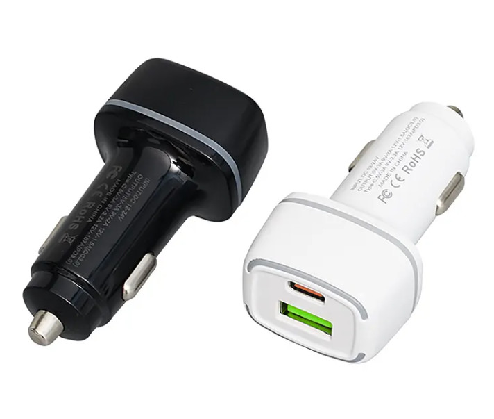 12V 24V Type C USB A Car Charger 38W PD Fast Charging Metal Car Charger