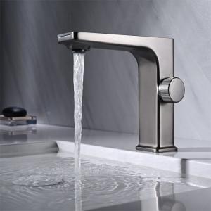 China Modern Nickel Bathroom Vanity Faucet Single Hole With Drain ‎5Inch on sale