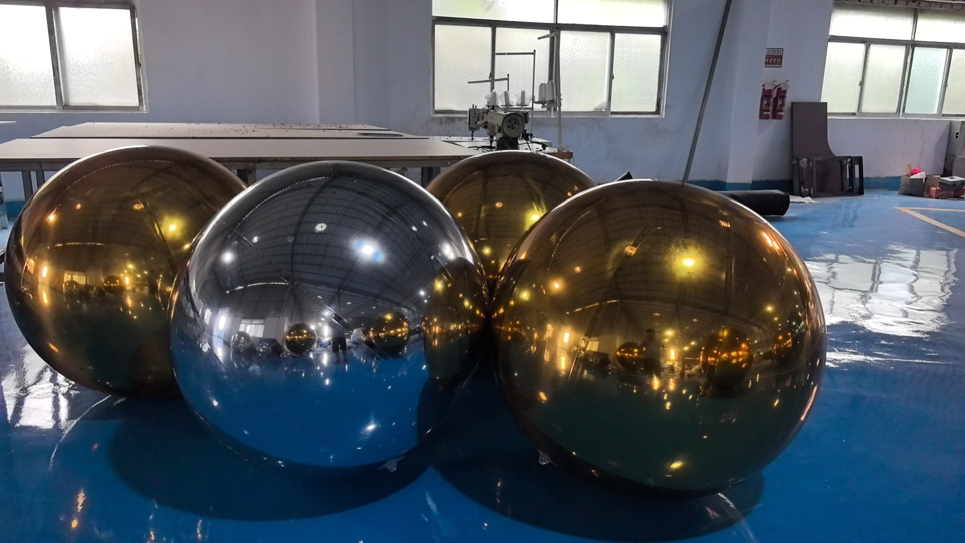 Fashion Decoration PVC disco Inflatable balloon Disco party wedding gold silver Floating Sphere Inflatable Mirror Ball