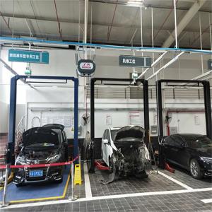 Wholesale Heavy-Duty Gantry Car Lift for Professional Auto Workshops for 9000 lbs from china suppliers