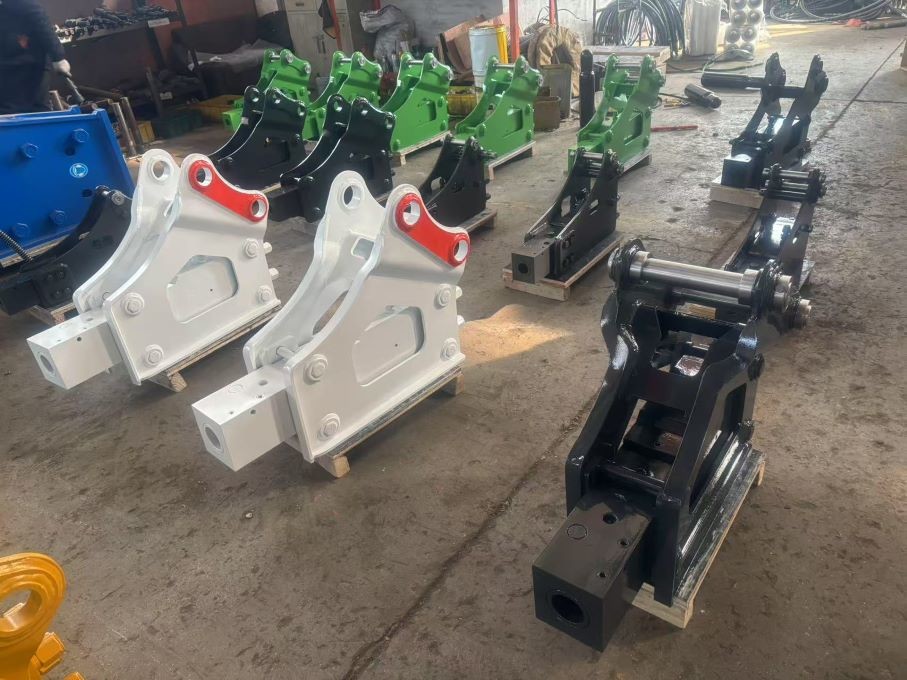 Side Type Hydraulic Rock Breaker Excavator Rock Breaker sb81N SB70 135 MM diameter chisel tools