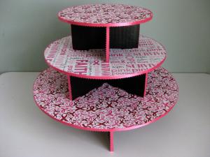 Wholesale Patterned Decorative Cupcake Stands , Commercial Disposable Cupcake Tier Stand from china suppliers