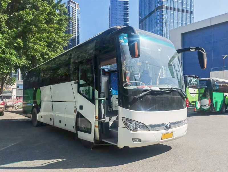 Used Tour Bus ZK6110 49 Seats Passenger Bus Rear Engine Yutong Coach Buses