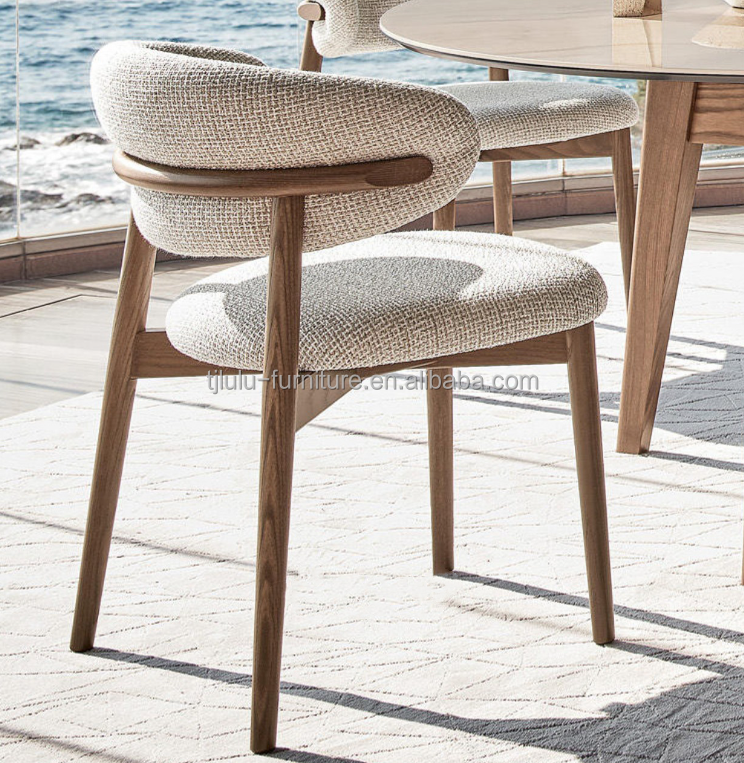 Solid Wood Chairs for Modern Dining Room Furniture in Restaurant
