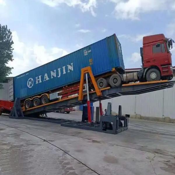 Warehouses Enclosed Hydraulic Container Unloading Truck With Pollution Free