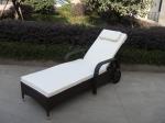 Comfortable All Weather Mobile Rattan Sun Lounger With Wheel