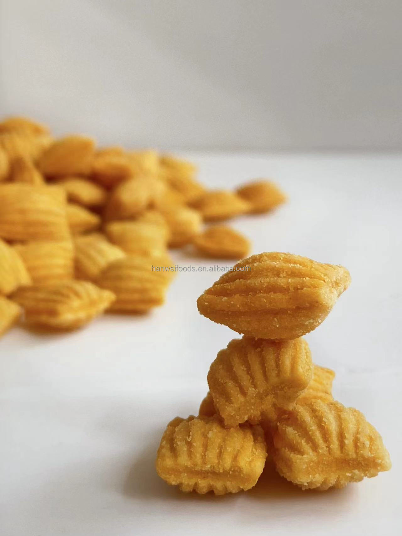 Pillow Shaped Fried Rice Crackers Nostalgic Puffed Spicy Shrimp Chips