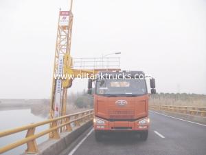 Wholesale FAW Chassis 8x4 206KW 280HP Truss Bridge Inspection Machine , Width 4m from china suppliers