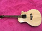 Rosewood back and sides Factory Custom Solid spruce top Acoustic Guitar /