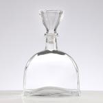 Hot Flat Glass Wine Bottle with Screw Cap Capacity 200ml/300ml/500ml/750ml