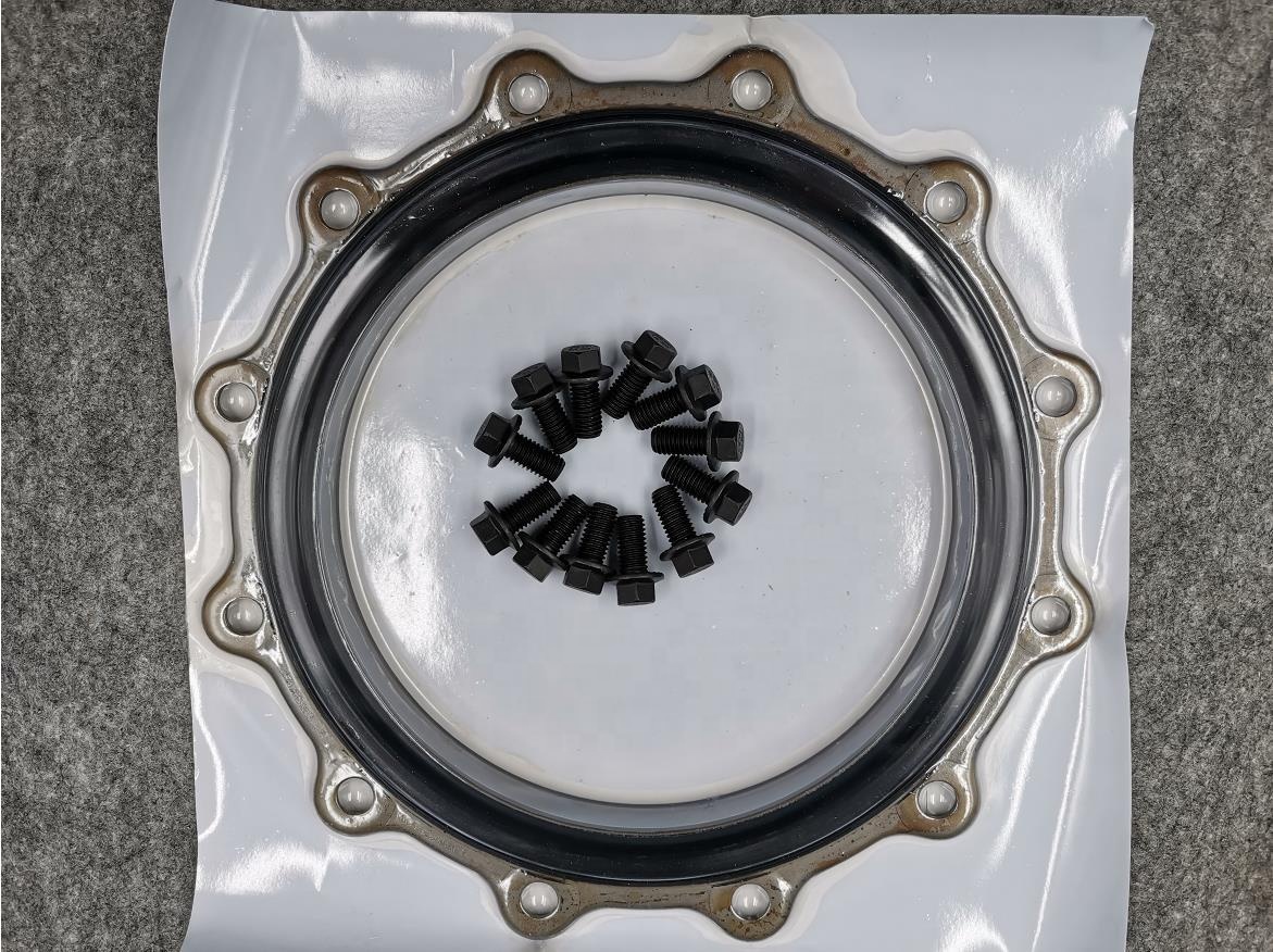 ISO9001 Certified 4923644 Cumminss M11 Series Engine Crankshaft Rear Oil Seal Standard Size Guaranteed Durable Design