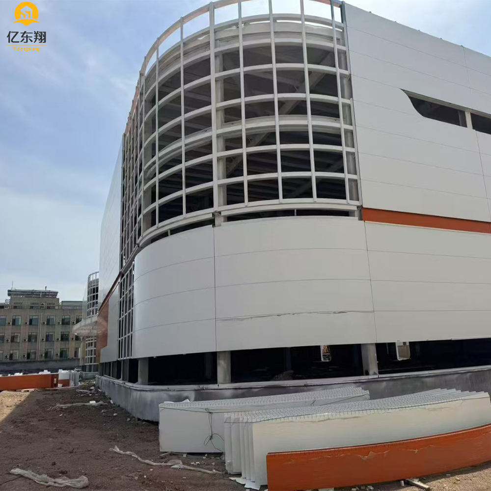 Light Prefabricated Steel Structure Building With Sandwich Panels Wall Construction