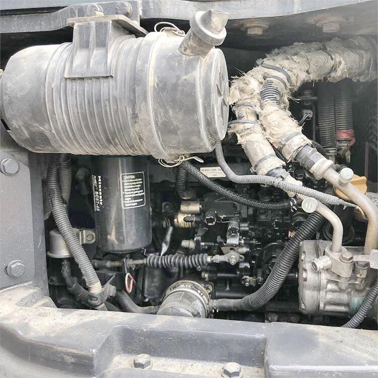 Original Japan Komatsu Used 55MR Small Excavator PC55MR-2 Compact Mini Excavator