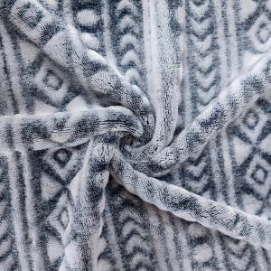 China Back Printed Flannel Fleece Blanket Fabric 240GSM With Cut Design on sale