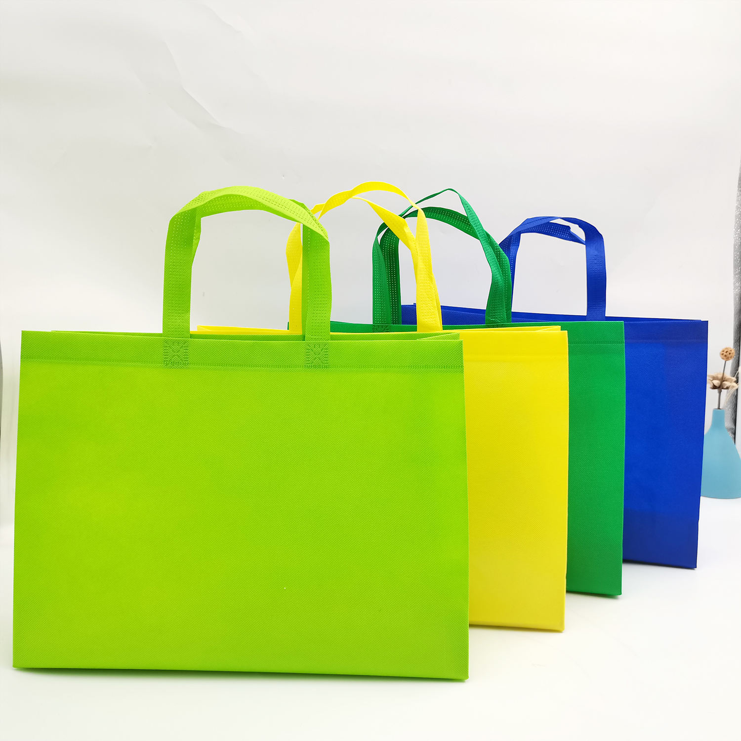 Eco-Friendly Printed PP Non Woven Supermarket Bags for Exhibitions