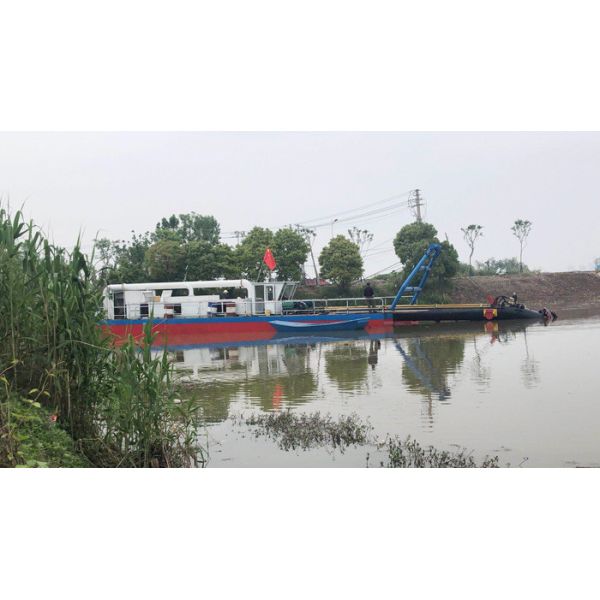 1.2m Draft sand dredging machine For Lake Work Site Customization Accepted