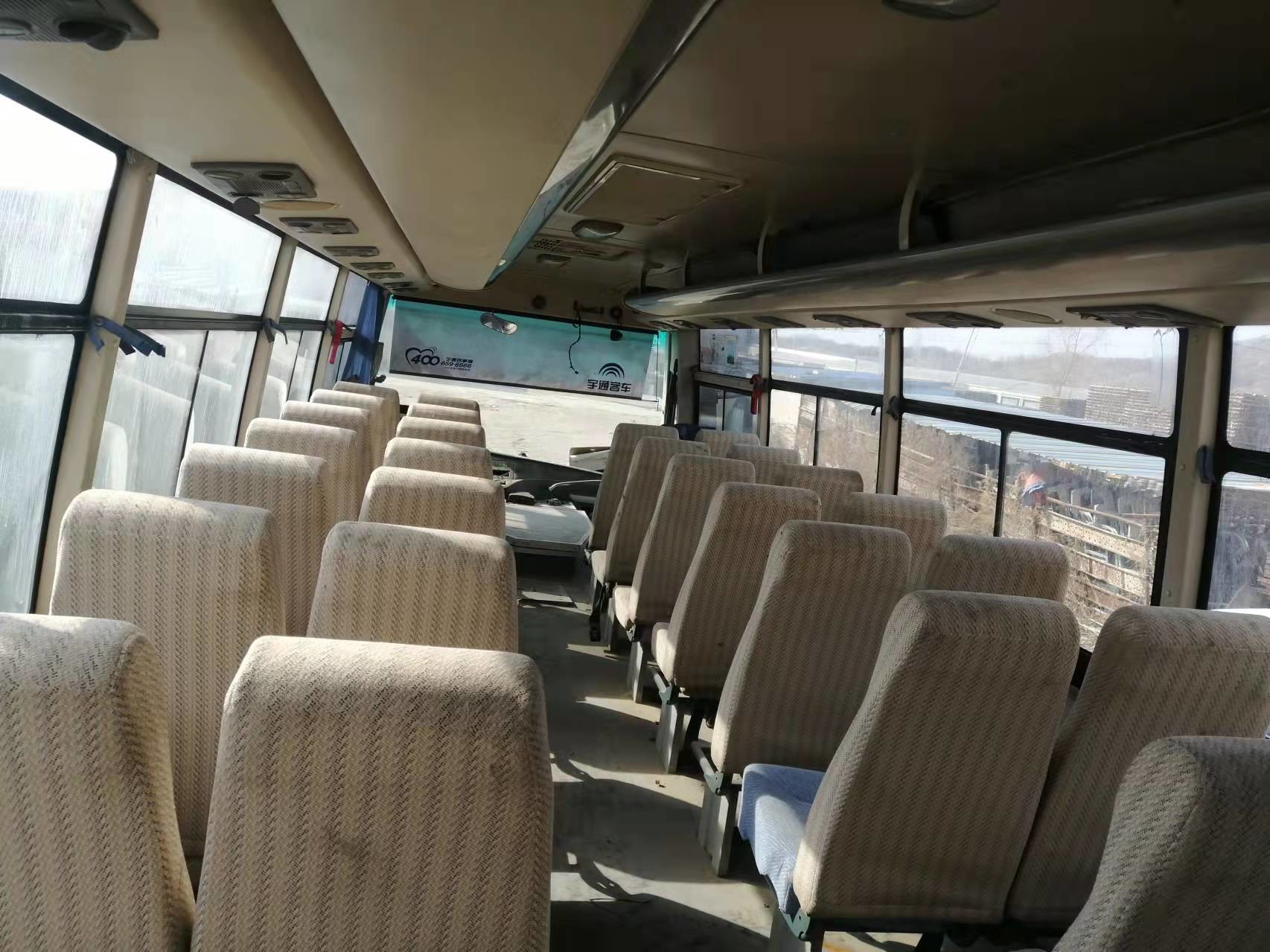 43 Seats 6932d Used Yutong Bus 9300mm Second Hand Front Engine Coach Bus